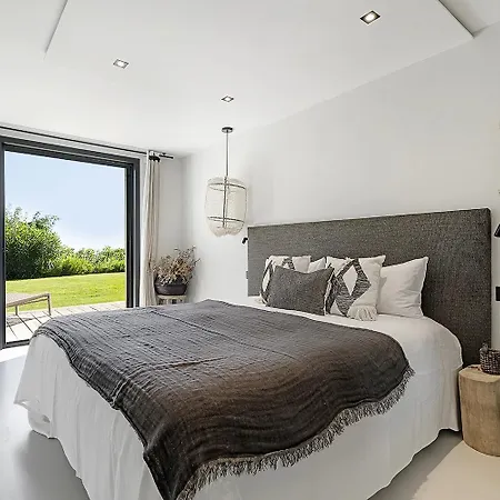Before Making A Reservation Request Please Read My Host Profile At Bottom Of Page # Private Villa With Pool # Apartment *